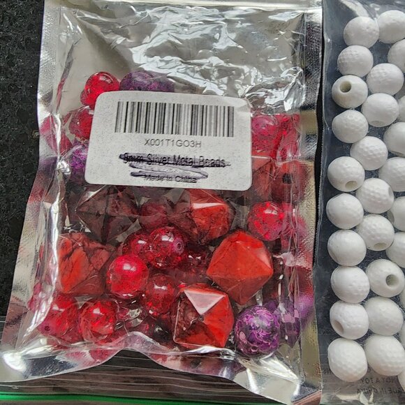 Wide Variety of Jewelry/Crafting Beads - Picture 9 of 12